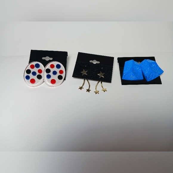 Earing set - Picture 1 of 1